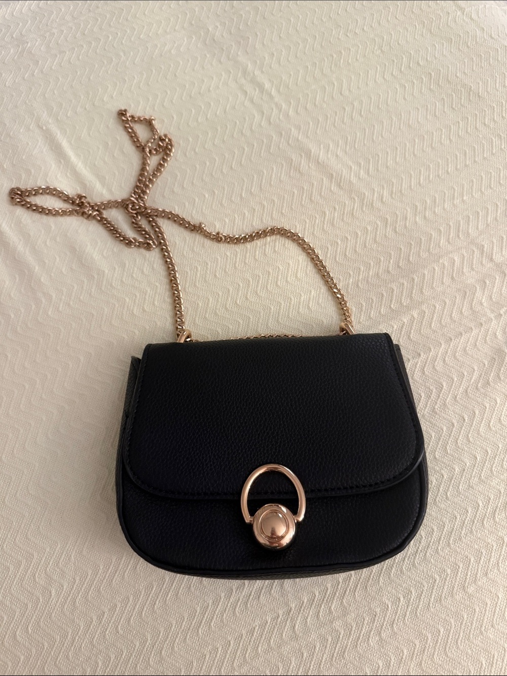 Mango Black Crossbody Bag with Gold Chain